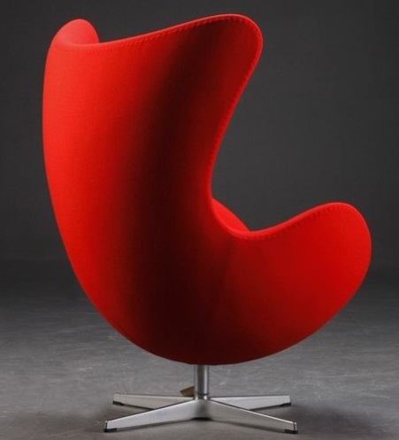 EGG™ armchair Designed by Arne Jacobsen (1958) 790 x 850 x 1140 mm Price: 11.000.000 VND