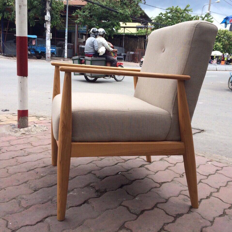 EYE CHAIR 690 x 850 x 850 mm Fabric, wooden legs Price: 2.990.000 VND